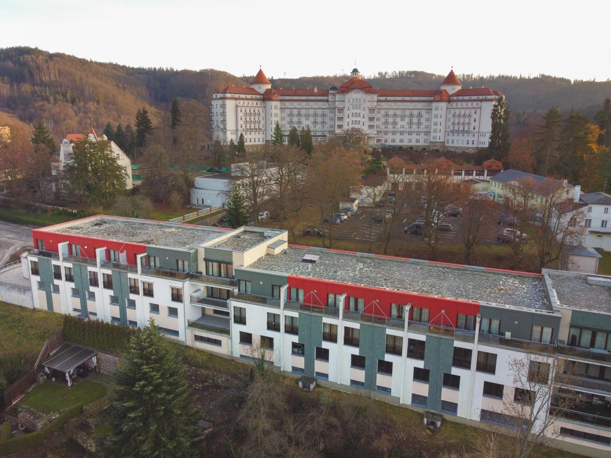Imperial Apartment In Bohemia Residence By Rentez Κάρλοβι Βάρι Εξωτερικό φωτογραφία